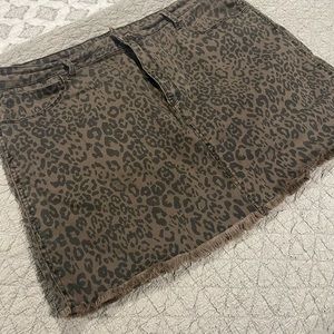 Party like an Animal… cute skirt